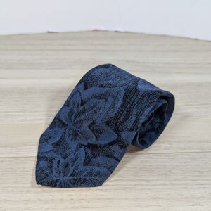Fendi Roma Silk Tie Blue Black Abstract Pattern Designer Neck Tie